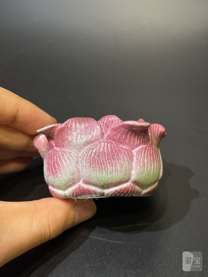 清中期 粉彩仿生荷花形水盂 - 图7